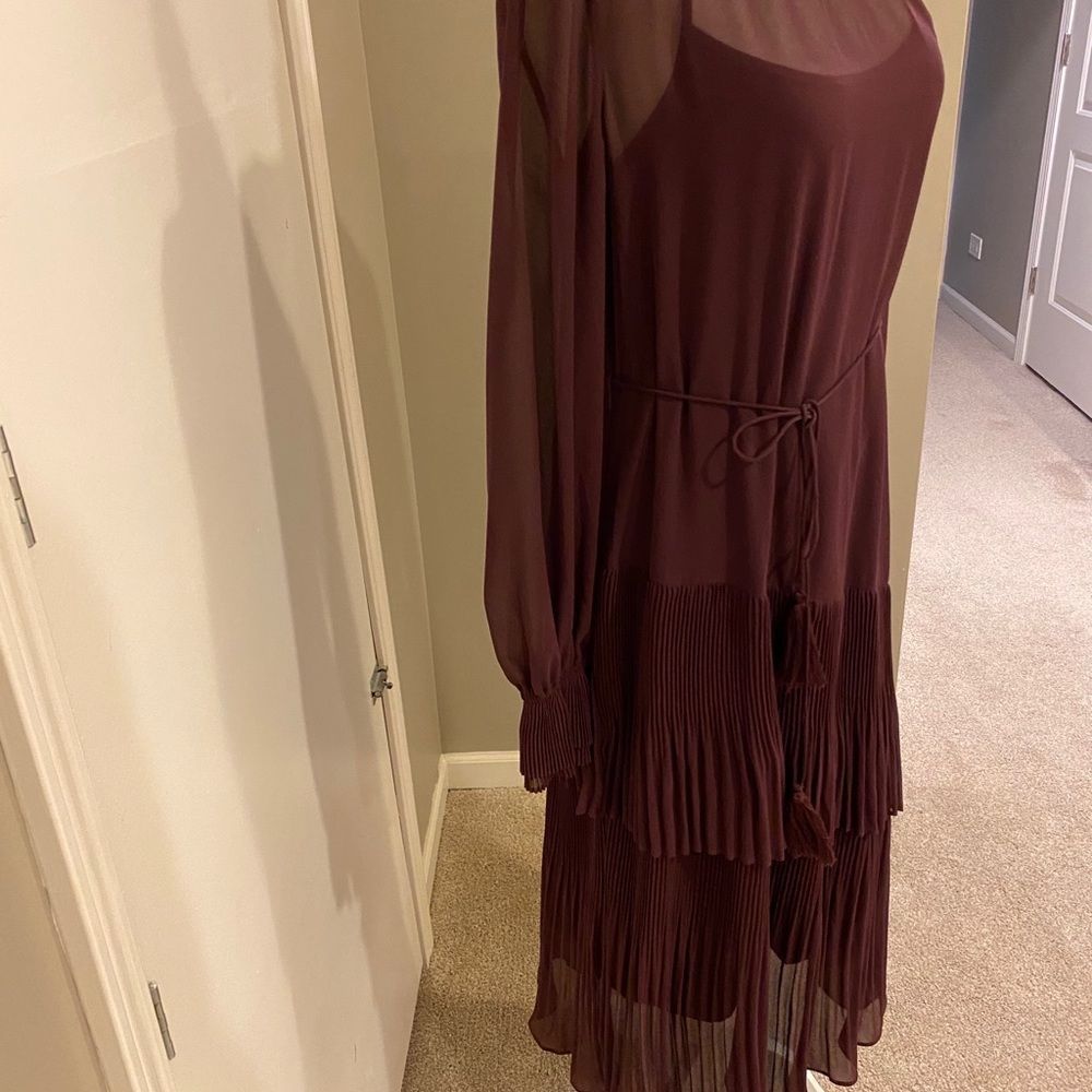 Dress   - Picture 6 of 13